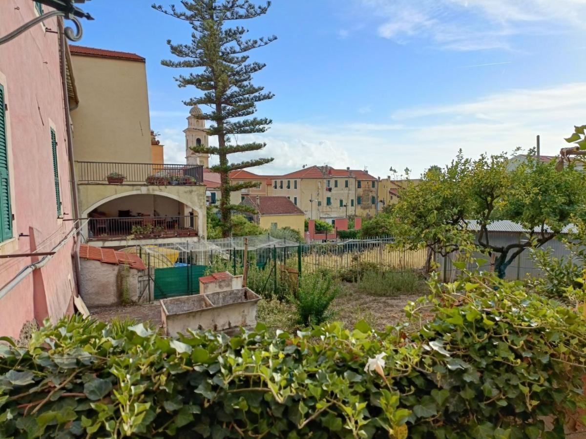 Casa Ribes Santo Stefano al Mare Exterior foto